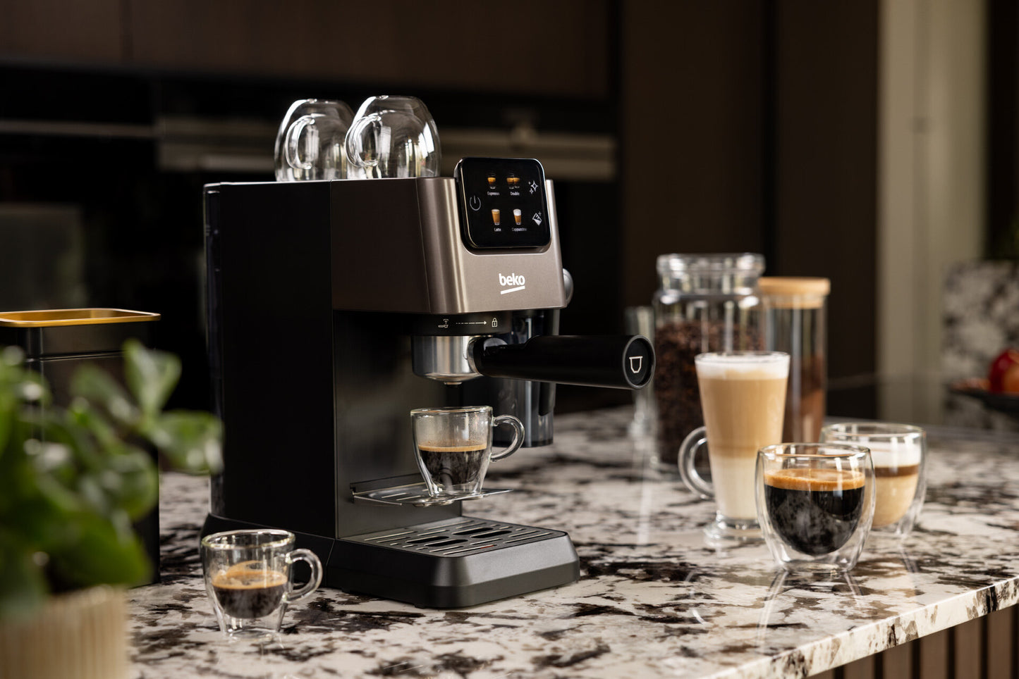 Ekspres BEKO CaffeExperto CEP5464DX z modułem do kapsułek Nespresso