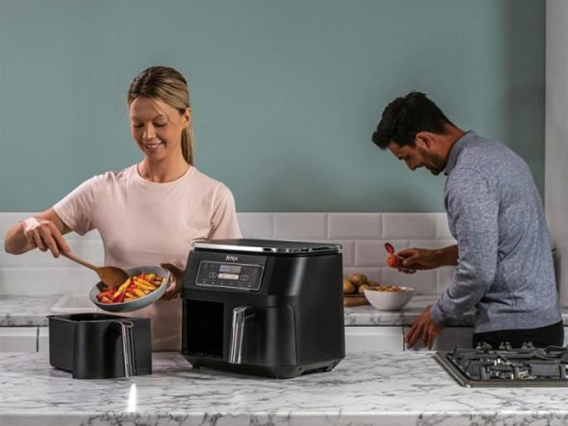 Bezolejowa frytkownica powietrzna 7,6 l 2400 W czarna